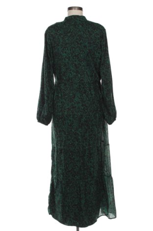 Kleid Trendyol, Größe L, Farbe Mehrfarbig, Preis 25,00 €
