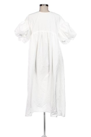 Kleid Unbranded, Größe M, Farbe Weiß, Preis 31,65 €