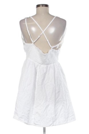 Kleid Unbranded, Größe M, Farbe Weiß, Preis 27,94 €