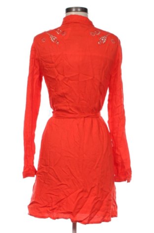 Šaty  Vero Moda, Velikost M, Barva Červená, Cena  1 105,00 Kč