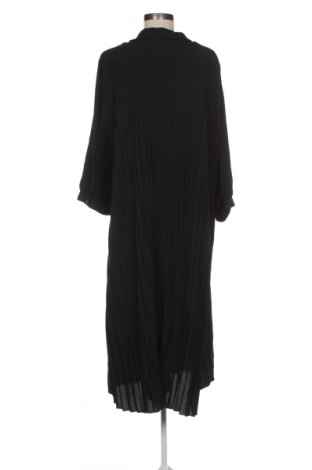 Kleid Vero Moda, Größe 3XL, Farbe Schwarz, Preis 22,99 €