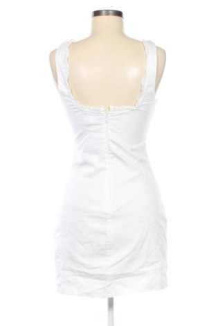Rochie Zara, Mărime M, Culoare Alb, Preț 71,91 Lei