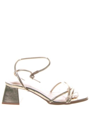 Сандали Even&Odd, Размер 41, Цвят Златист, Цена 32,00 €