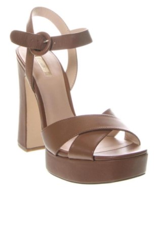 Sandále Guess, Veľkosť 40, Farba Hnedá, Cena  104,00 €