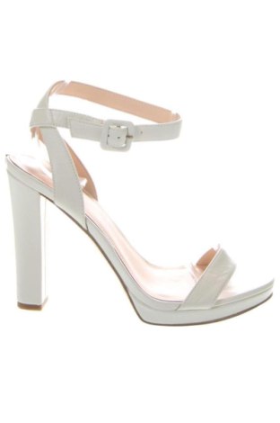 Sandale Guess, Mărime 38, Culoare Ecru, Preț 506,00 Lei, #136575579