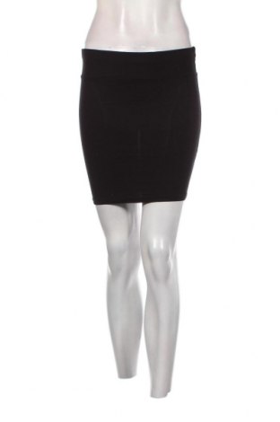 Пола Unbranded, Размер S, Цвят Черен, Цена 2,04 €