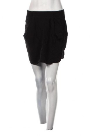 Пола H&M Divided, Размер S, Цвят Черен, Цена 2,04 €