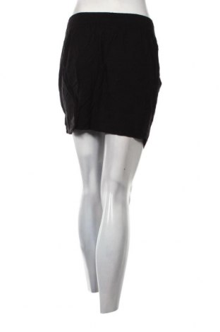 Пола H&M Divided, Размер S, Цвят Черен, Цена 2,04 €