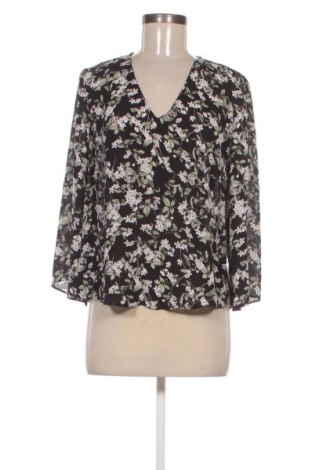 Γυναικεία μπλούζα Gina Tricot, Μέγεθος M, Χρώμα Πολύχρωμο, Τιμή 1,99 €