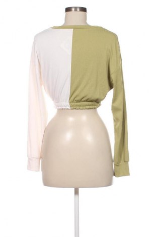 Дамска блуза Unbranded, Размер S, Цвят Многоцветен, Цена 2,04 €