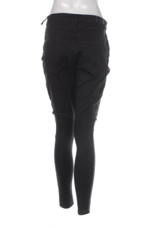 Дамски дънки Vero Moda, Размер L, Цвят Черен, Цена 37,32 €