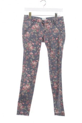 Дамски панталон Bershka, Размер M, Цвят Многоцветен, Цена 2,55 €