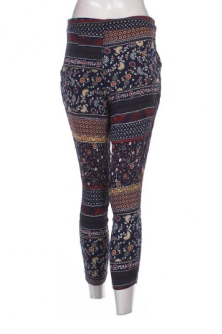 Dámské kalhoty  Pull&Bear, Velikost M, Barva Vícebarevné, Cena  89,00 Kč