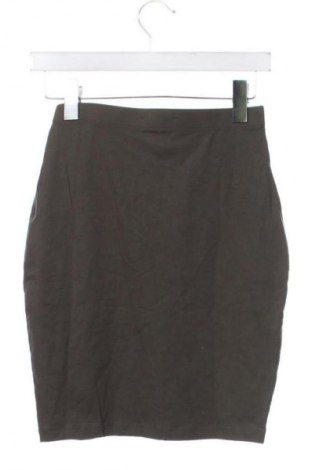 Пола About You, Размер XS, Цвят Зелен, Цена 5,11 €