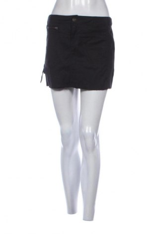 Пола Amisu, Размер M, Цвят Черен, Цена 2,04 €