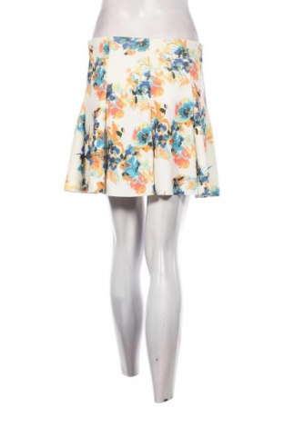 Пола Bershka, Размер M, Цвят Многоцветен, Цена 2,04 €