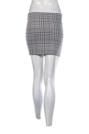 Пола Fb Sister, Размер S, Цвят Многоцветен, Цена 2,04 €