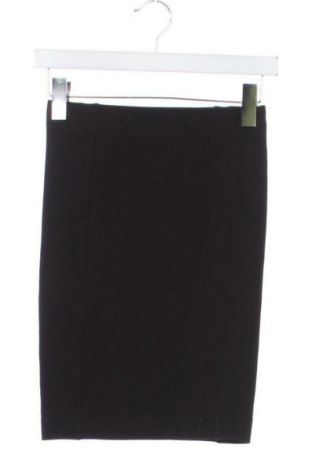 Пола H&M, Размер XS, Цвят Черен, Цена 2,04 €