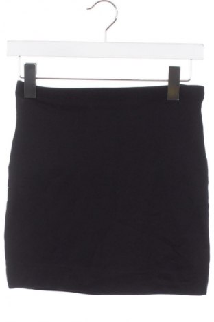 Пола H&M, Размер XS, Цвят Черен, Цена 2,04 €