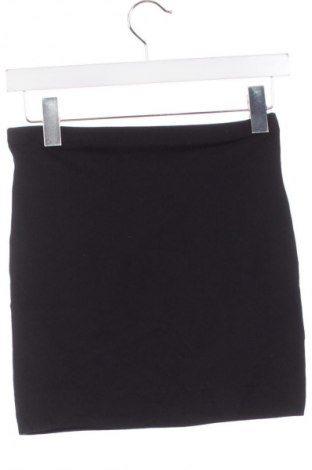 Пола H&M, Размер XS, Цвят Черен, Цена 2,04 €