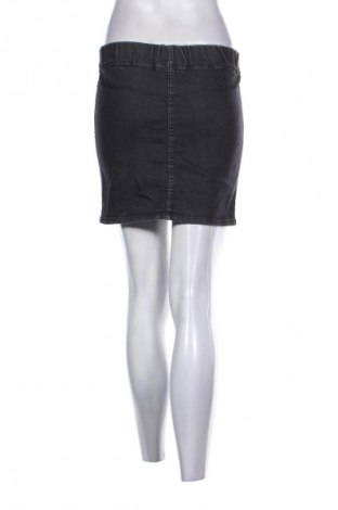 Sukně H&M, Velikost M, Barva Černá, Cena  59,00 Kč