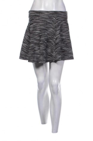 Пола H&M Divided, Размер S, Цвят Многоцветен, Цена 2,04 €