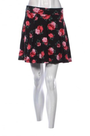 Пола H&M Divided, Размер M, Цвят Многоцветен, Цена 2,04 €