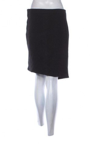 Пола H&M Divided, Размер M, Цвят Черен, Цена 7,15 €