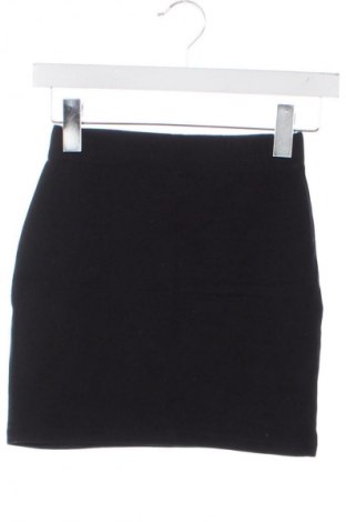 Пола H&M Divided, Размер XS, Цвят Черен, Цена 2,04 €