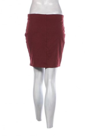 Пола Janina, Размер M, Цвят Червен, Цена 2,04 €