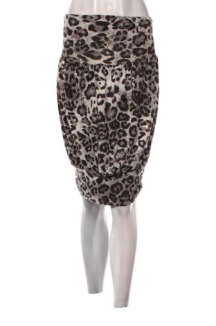 Пола Madonna, Размер S, Цвят Многоцветен, Цена 2,04 €