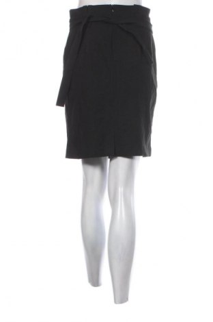 Пола ONLY, Размер S, Цвят Черен, Цена 2,04 €