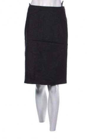 Пола Olsen, Размер S, Цвят Черен, Цена 2,55 €