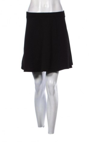 Пола SHEIN, Размер S, Цвят Черен, Цена 2,04 €