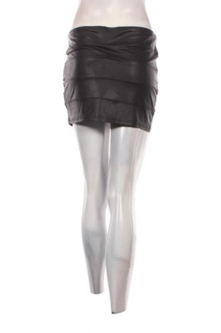 Пола Seite*1Girl, Размер M, Цвят Черен, Цена 2,04 €