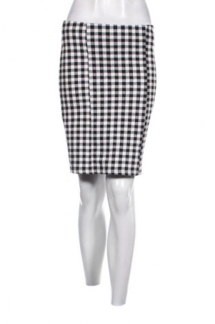 Пола Stradivarius, Размер M, Цвят Многоцветен, Цена 2,04 €