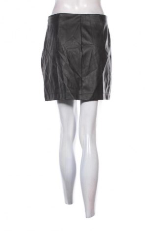 Пола Terranova, Размер M, Цвят Черен, Цена 2,04 €