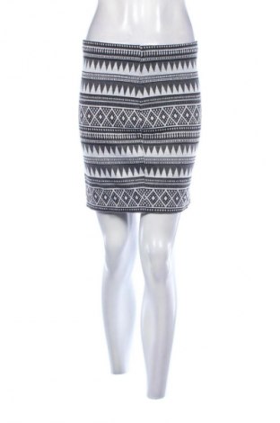 Пола Unbranded, Размер S, Цвят Многоцветен, Цена 2,04 €