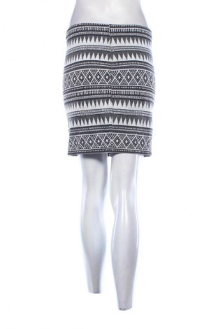 Пола Unbranded, Размер S, Цвят Многоцветен, Цена 2,04 €