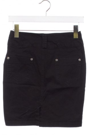 Пола Unbranded, Размер S, Цвят Черен, Цена 2,04 €