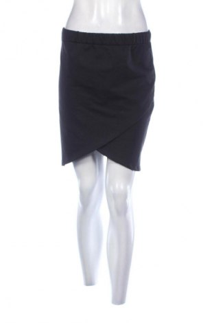 Пола Unbranded, Размер L, Цвят Черен, Цена 4,09 €