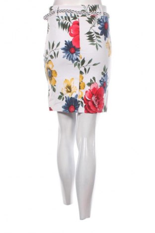 Пола Unbranded, Размер M, Цвят Многоцветен, Цена 2,04 €