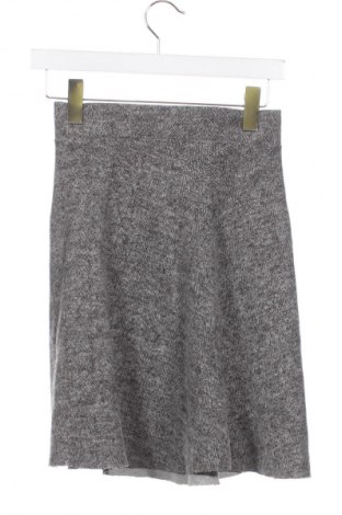 Пола Unbranded, Размер XS, Цвят Сив, Цена 2,04 €