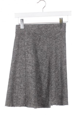 Пола Unbranded, Размер XS, Цвят Сив, Цена 2,04 €