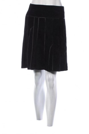 Пола Unbranded, Размер S, Цвят Черен, Цена 4,60 €