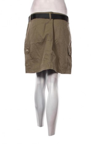 Пола Unbranded, Размер M, Цвят Зелен, Цена 2,04 €