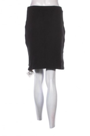 Пола Unbranded, Размер S, Цвят Черен, Цена 2,04 €