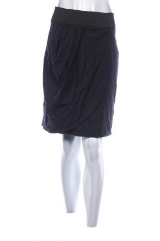 Пола Unbranded, Размер S, Цвят Черен, Цена 2,04 €