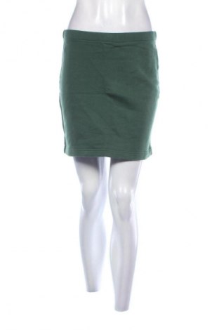 Пола United Colors Of Benetton, Размер M, Цвят Зелен, Цена 3,57 €