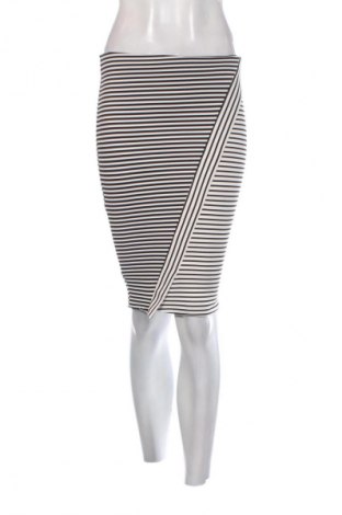 Пола Zara Trafaluc, Размер S, Цвят Многоцветен, Цена 2,04 €